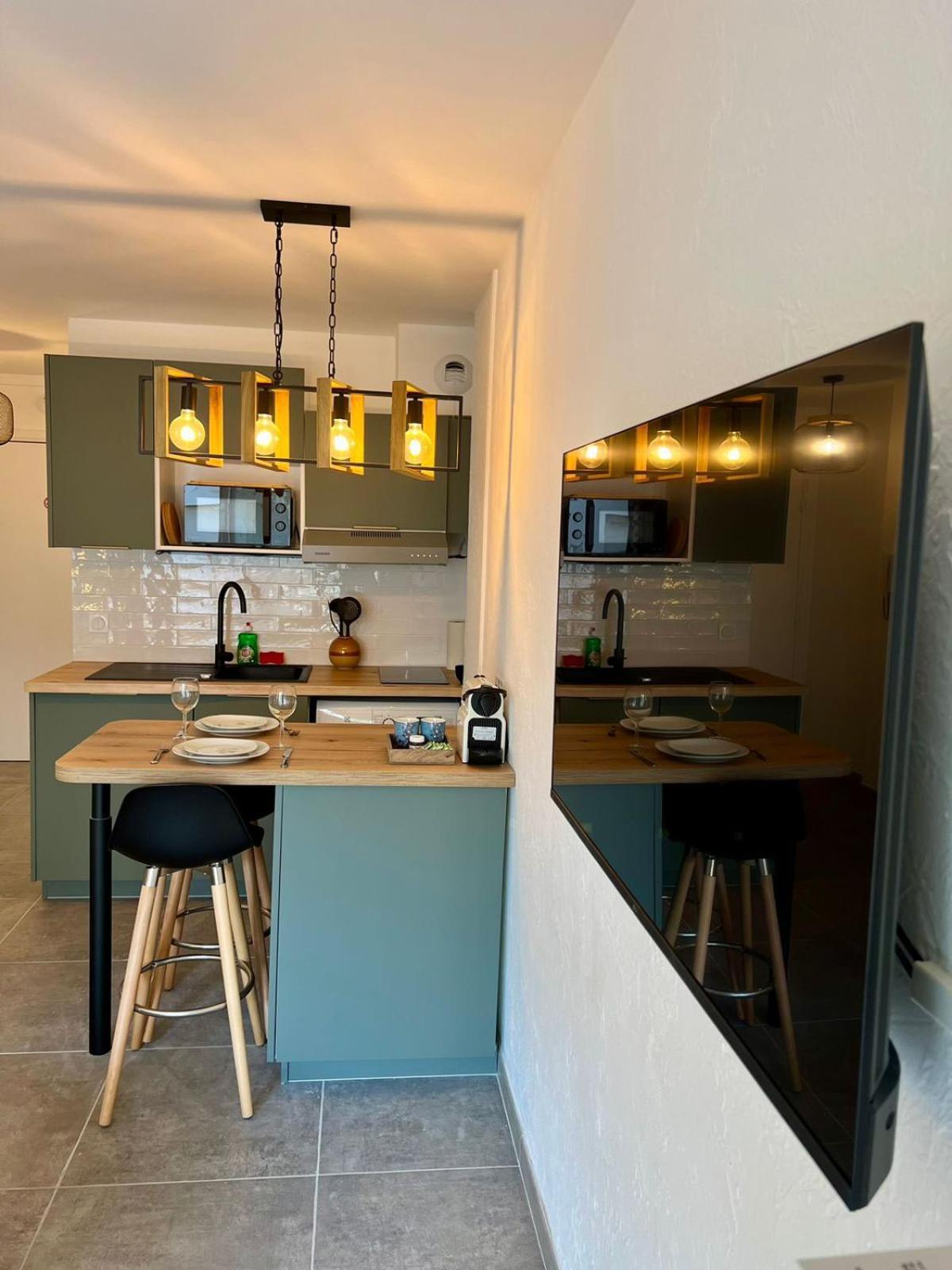Studio Climatise, Cosy Et Calme Au Centre Ville أنتيب المظهر الخارجي الصورة