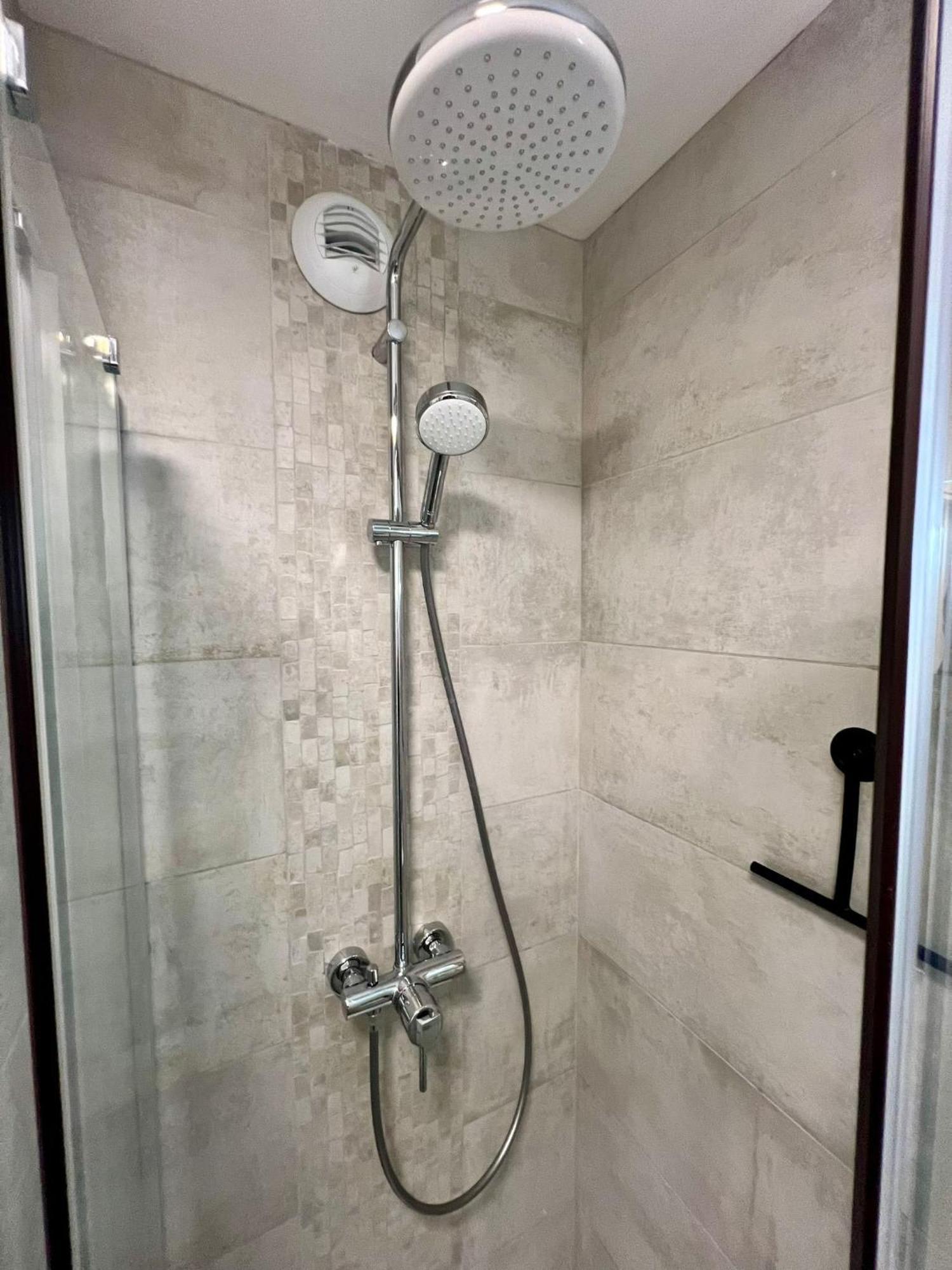 Studio Climatise, Cosy Et Calme Au Centre Ville أنتيب المظهر الخارجي الصورة
